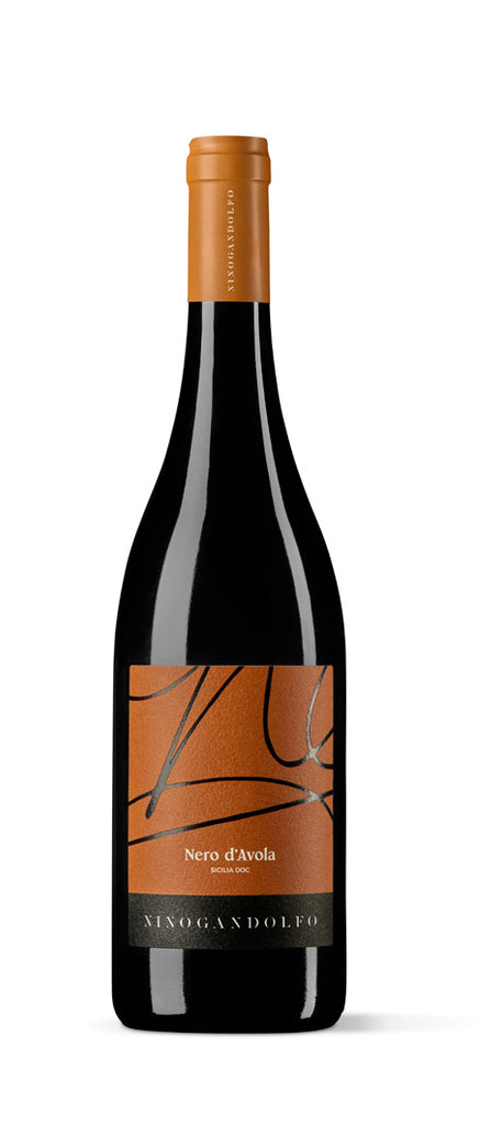 Voorkant fles van Nino Gandolfo Nero d'Avola Sicilië DOC 2022 rode wijn